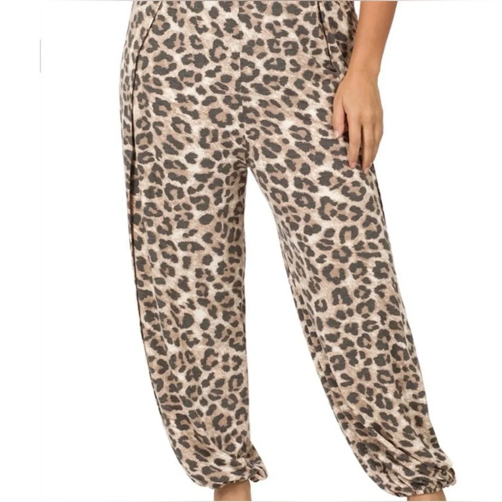 Zenana Leopard Print‎ High-Slit Pants